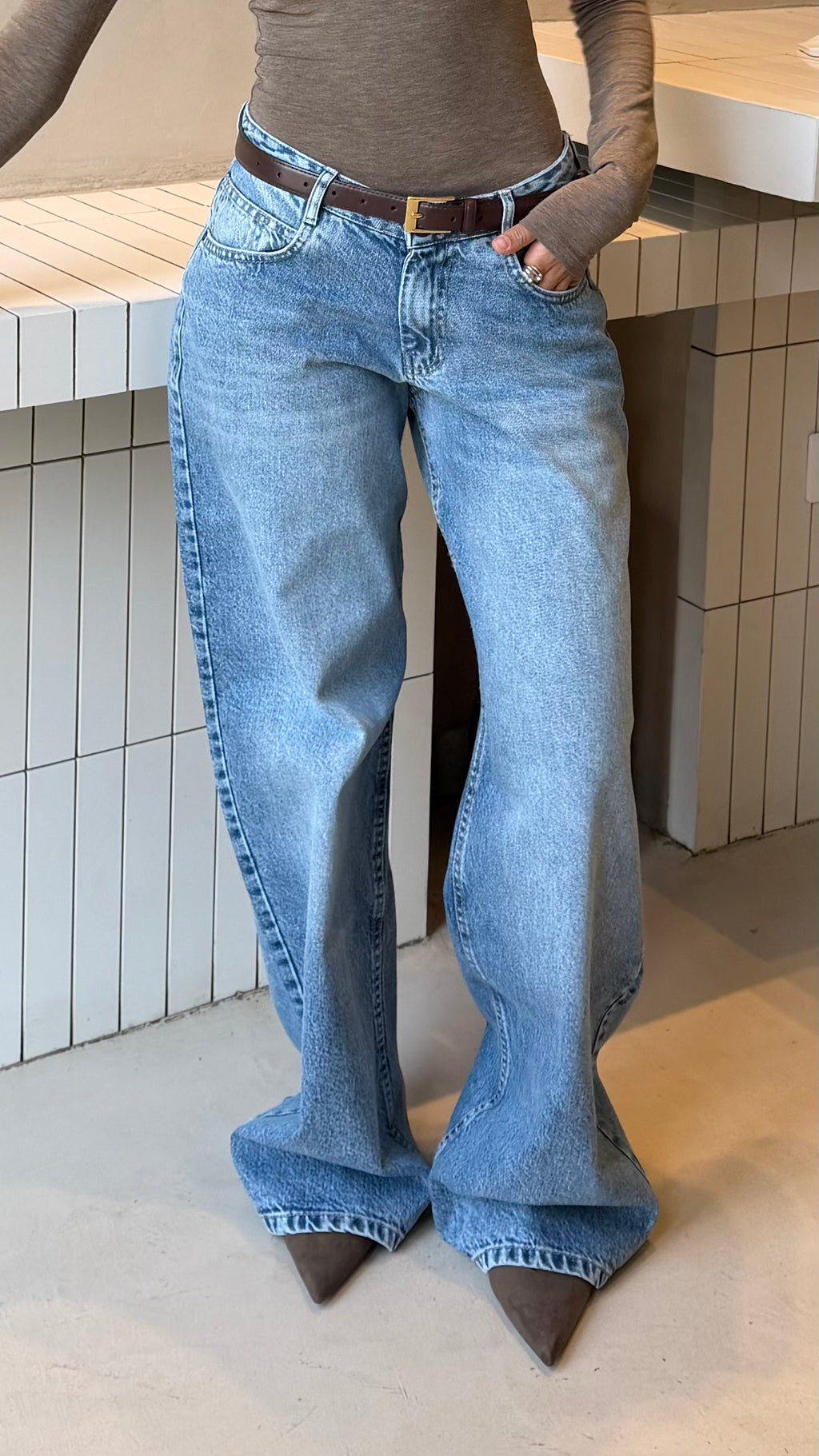BLUE LOW WAIST BAGGY DENIM