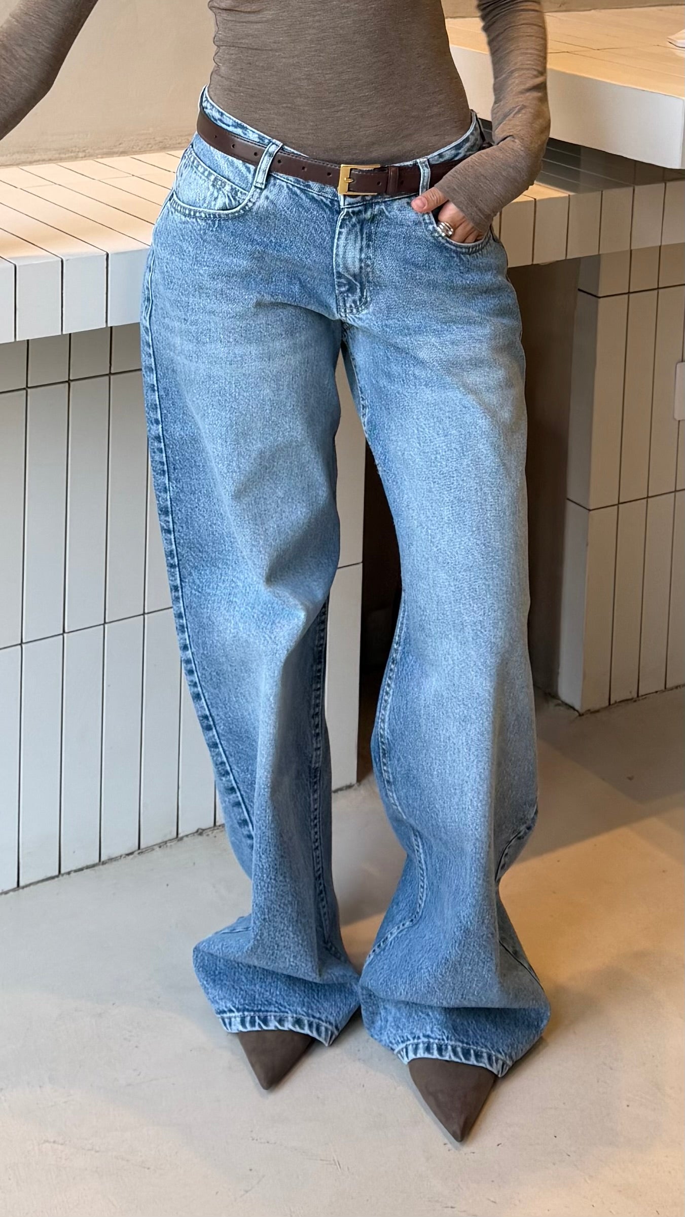 BLUE LOW WAIST BAGGY DENIM